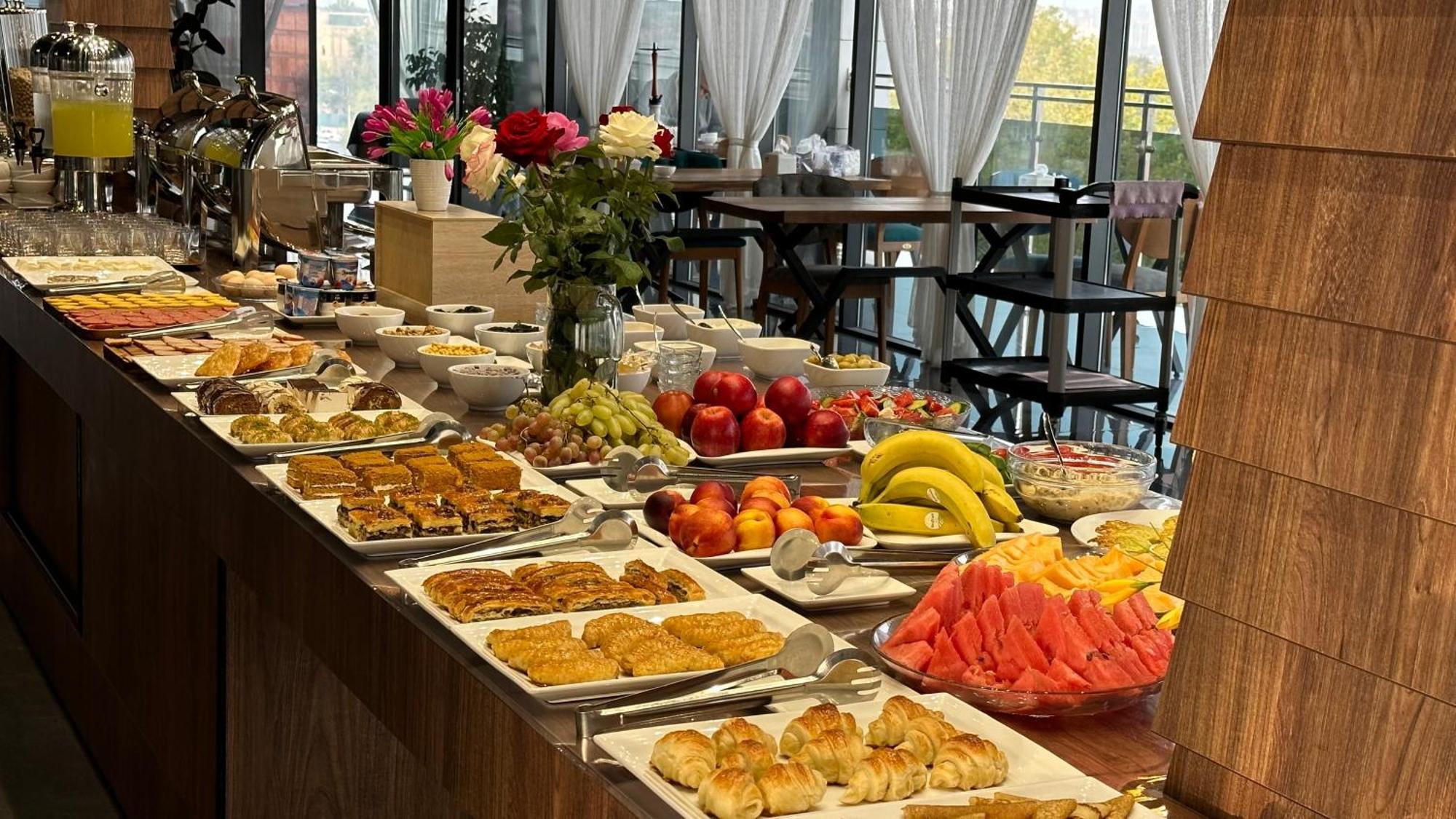 Rayyan Hotel & Spa Tashkent Exterior foto